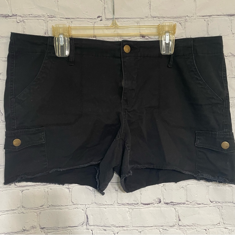 Black Faded Glory Shorts Size 18